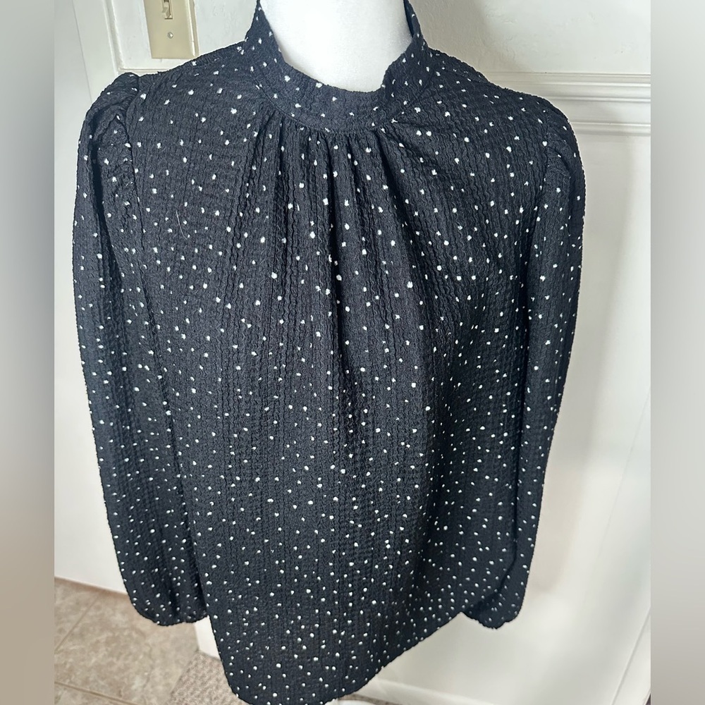 LOFT Dotted knit Puff Sleeve Blouse with Mandarin Collar size L